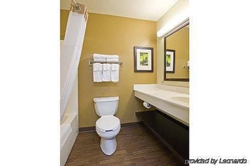 Extended America - Philadelphia - - East 2*